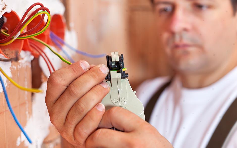 électricien à domicile Cires-lès-Mello